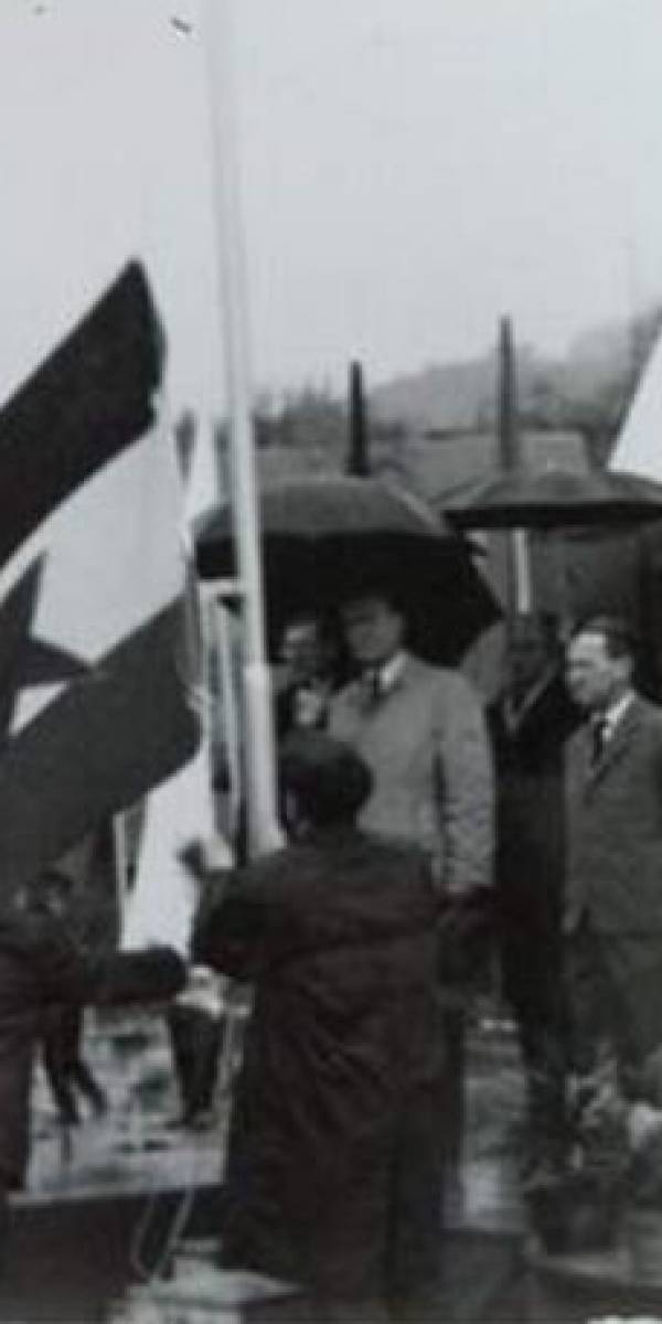 prva_bencinska_radece_1961_05.JPG