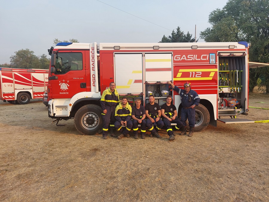 Foto: Leon Žlajpah in ostali sodelujoči na intervenciji