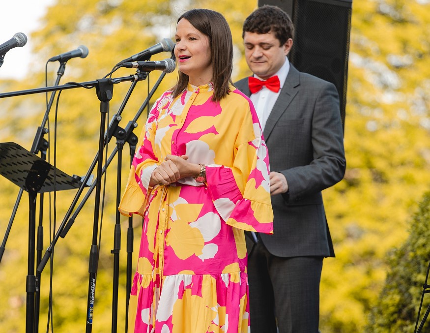 Naslovna fotografija: osebni arhiv M.Istenič ob odprtju Festivala Bogenšperk 2023