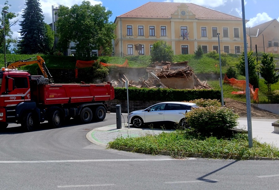 Naslovna fotografija: Milorad Nunić